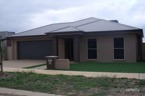 Property photo of 28 Castleton Street Wodonga VIC 3690