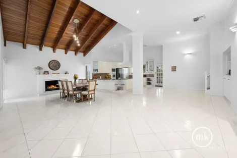 Property photo of 4 Pinjarra Court Diamond Creek VIC 3089