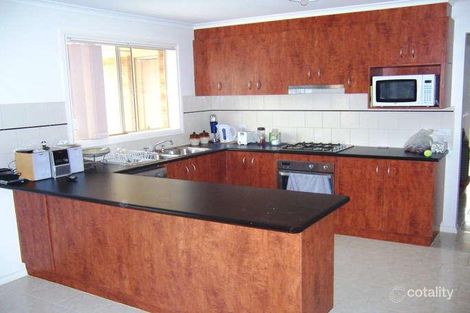 Property photo of 53 Baden Powell Drive Tarneit VIC 3029