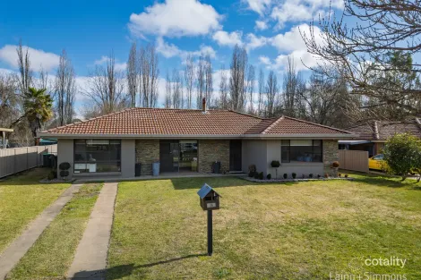 14 Phyllis Cres, Armidale, NSW 2350