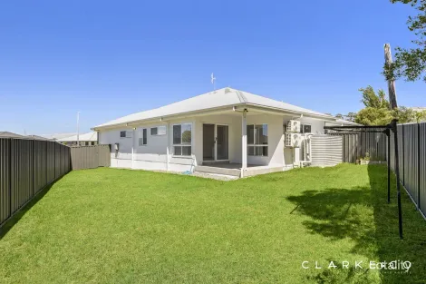 Property photo of 2/33 Augusta Close Heddon Greta NSW 2321