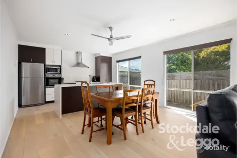 Property photo of 2/63 Boneo Road Rosebud VIC 3939