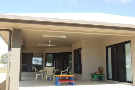 11 Newell Ct, Mount Low, QLD 4818