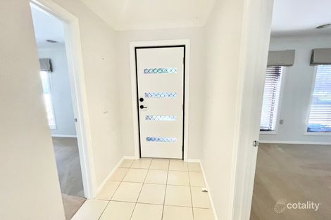 Property photo of 3 Ockley Chase Derrimut VIC 3026
