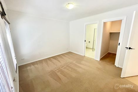 Property photo of 3 Ockley Chase Derrimut VIC 3026