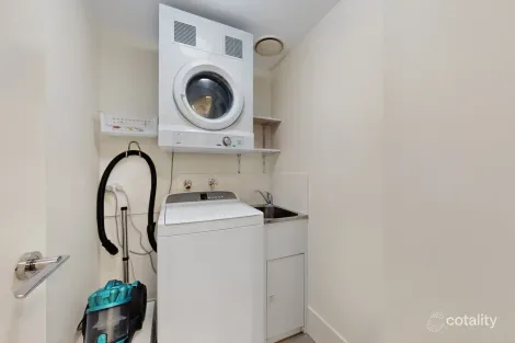 Property photo of 104/30 Macrossan Street Brisbane City QLD 4000