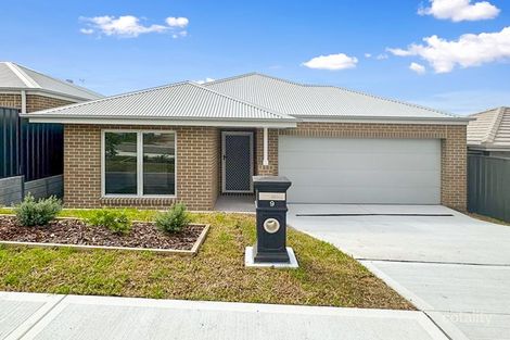 9 Caspian Cct, Woongarrah, NSW 2259