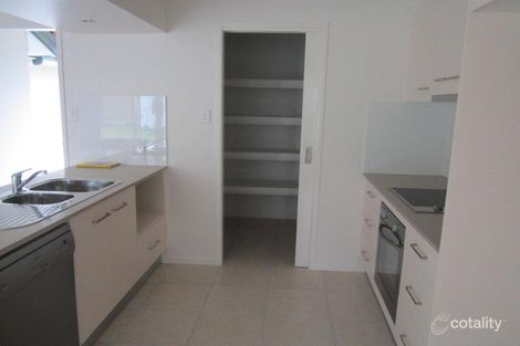 Property photo of 3 Gardenia Court Southside QLD 4570