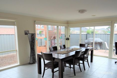 Property photo of 7 Dexter Grove Point Cook VIC 3030