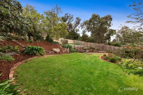 Property photo of 18 Barriedale Court Eltham VIC 3095