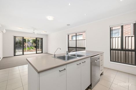 Property photo of 21 Echo Place Alfredton VIC 3350