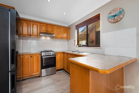 Property photo of 4 Lavender Court St Helens Park NSW 2560