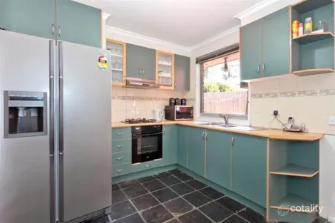 Property photo of 20 Edeys Run Hampton Park VIC 3976