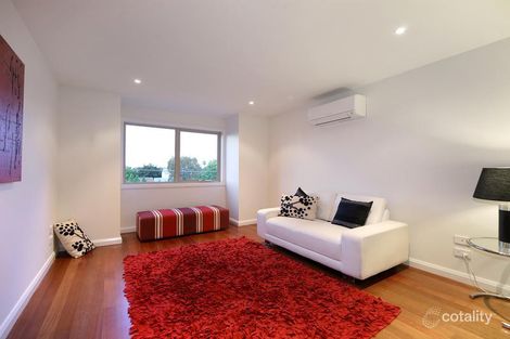 Property photo of 8/18 Bleazby Street Bentleigh VIC 3204