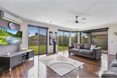 Property photo of 7 Dryandra Place Cranbourne VIC 3977