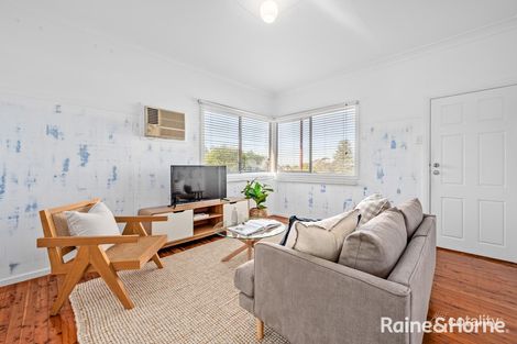 Property photo of 33 Heshbon Street Gateshead NSW 2290