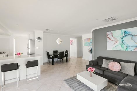 Property photo of 11 Werloo Court Leda WA 6170