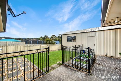 Property photo of 10 Coromandel Cove Cameron Park NSW 2285