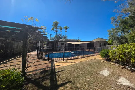 Property photo of 21 Grevillea Crescent Kin Kora QLD 4680