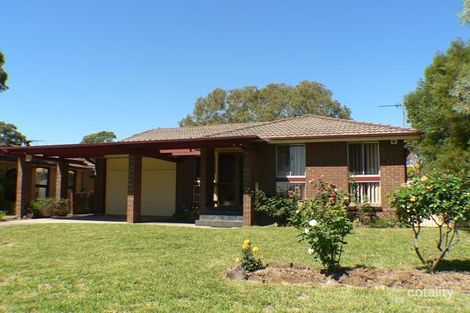 3 Napunyah Way, St Clair, NSW 2759