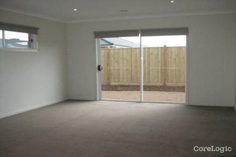 Property photo of 8 Tropic Circuit Point Cook VIC 3030