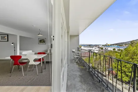 Property photo of 4/4 Jersey Street Sandy Bay TAS 7005