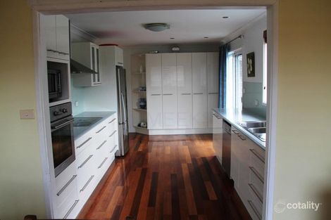 Property photo of 6 Logan Close Macquarie Hills NSW 2285
