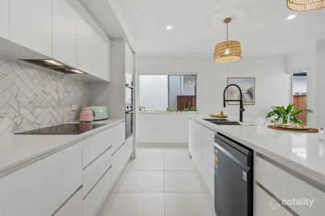 Property photo of 125 Havenside Drive Garbutt QLD 4814