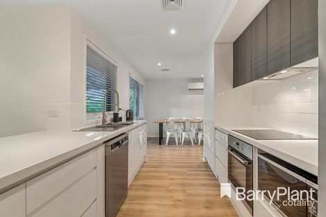 Property photo of 10 Malcolm Court Mooroolbark VIC 3138