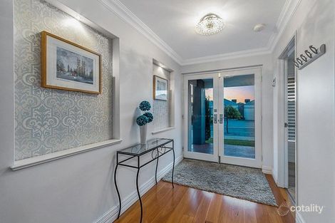 Property photo of 4 Pontoon Way Alkimos WA 6038