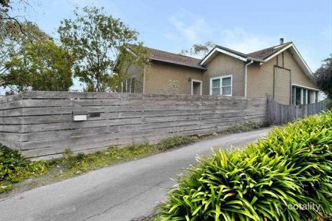 2/5 Mullum Mullum Rd, Ringwood, VIC 3134