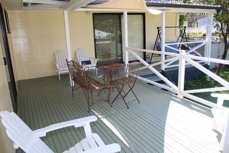 Property photo of 54 Warrina Avenue Summerland Point NSW 2259