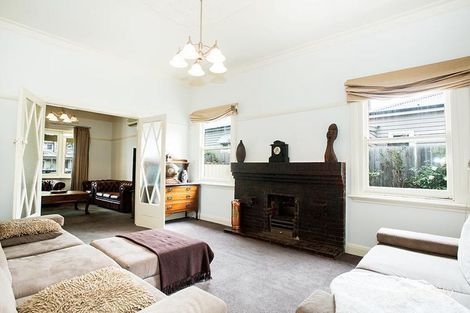 Property photo of 10 Schutt Street Newport VIC 3015