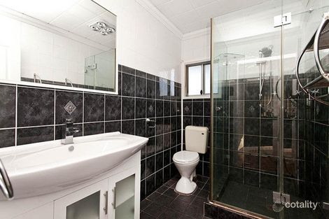 Property photo of 17 The Kingsway Warilla NSW 2528