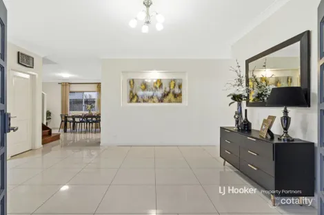 Property photo of 12 Avonlea Place Eight Mile Plains QLD 4113