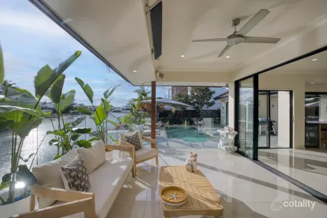 Property photo of 5 Crest View Key Broadbeach Waters QLD 4218