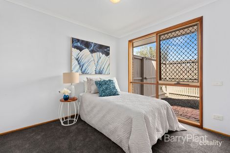 Property photo of 27 Longbeach Close Aspendale VIC 3195