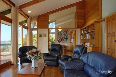 Property photo of 7 Nevin Avenue Encounter Bay SA 5211