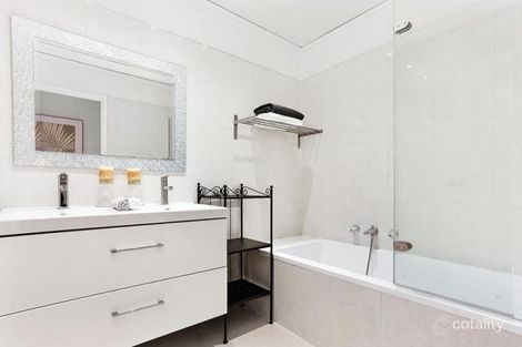 Property photo of 28 Highview Drive Doncaster VIC 3108