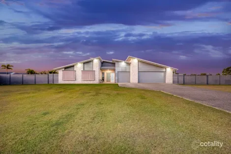 Property photo of 16 Eungella Court Branyan QLD 4670