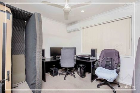 Property photo of 29/1 Belongil Street Pacific Pines QLD 4211