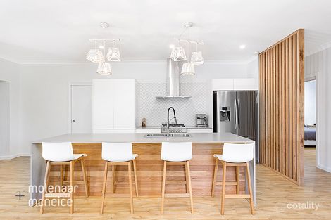 Property photo of 22 Dobbie Avenue East Corrimal NSW 2518