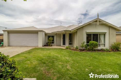 15 Dunn Cl, Seville Grove, WA 6112