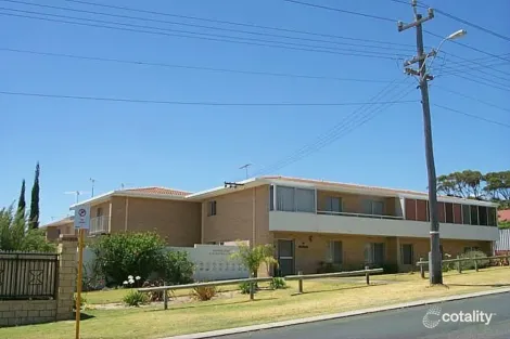 2/32 Hastings St, Scarborough, WA 6019