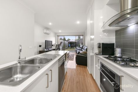 Property photo of 26 Demmie Mews Lyndhurst VIC 3975