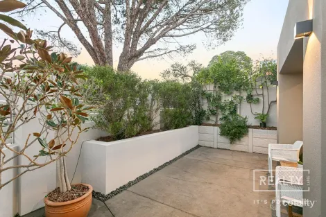 Property photo of 4 Hall Street Karrinyup WA 6018