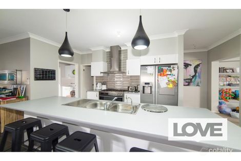 Property photo of 17 Tramway Drive West Wallsend NSW 2286