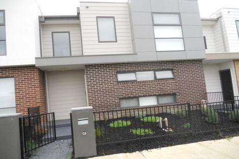 Property photo of 6 Jade Walk Officer VIC 3809