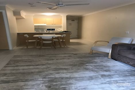Property photo of 10/112-116 Surf Parade Broadbeach QLD 4218