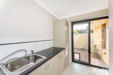 20 Zamia Loop, Wannanup, WA 6210